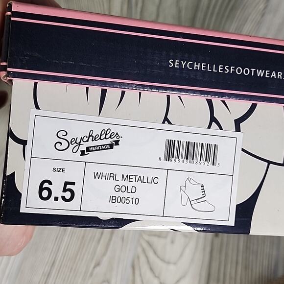 Seychelles Whirl Embossed Gold Metallic Round Toe Pumps Womens Size 6.5 NEW - Picture 12 of 12
